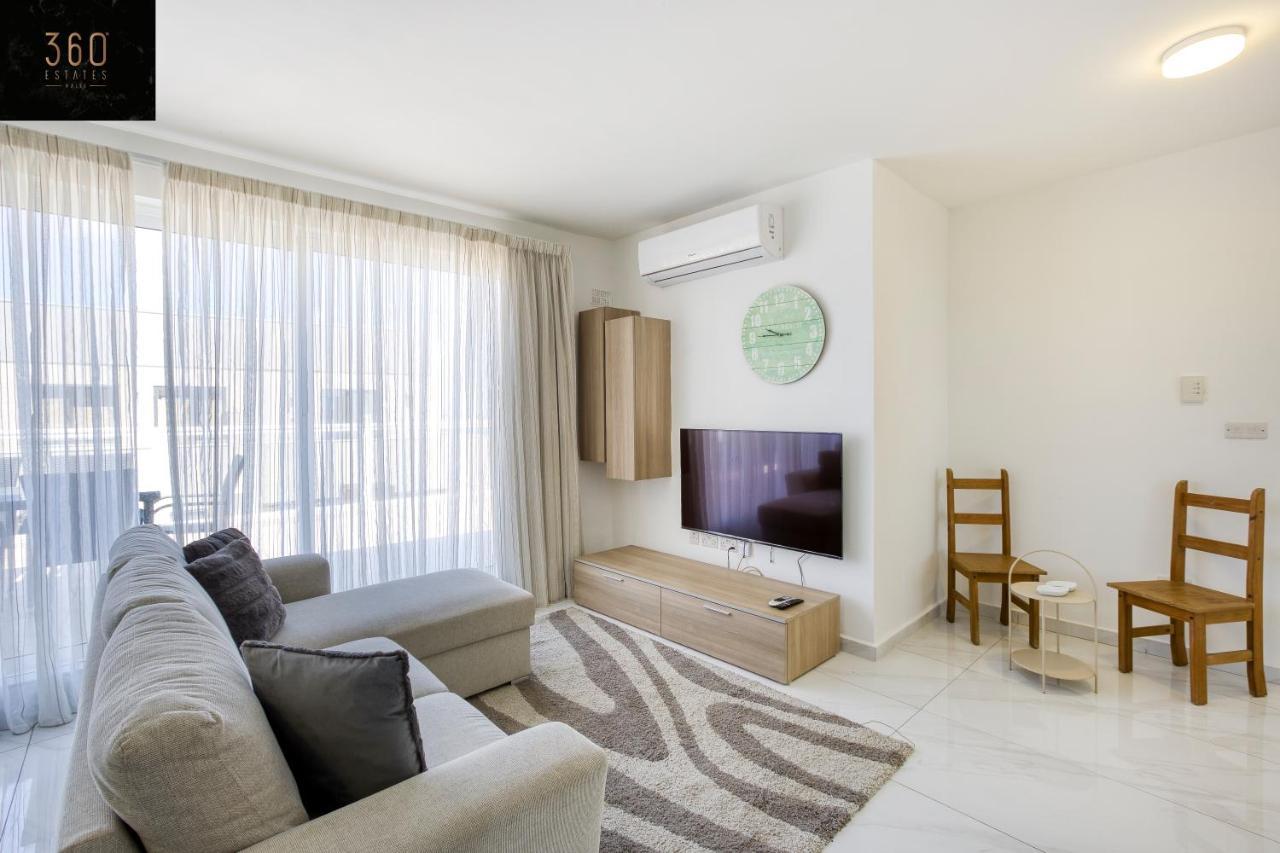 Lux Sea Front Penthouse With Breathtaking Views In St Pauls By 360 Estates Leilighet San Pawl il-Baħar Eksteriør bilde