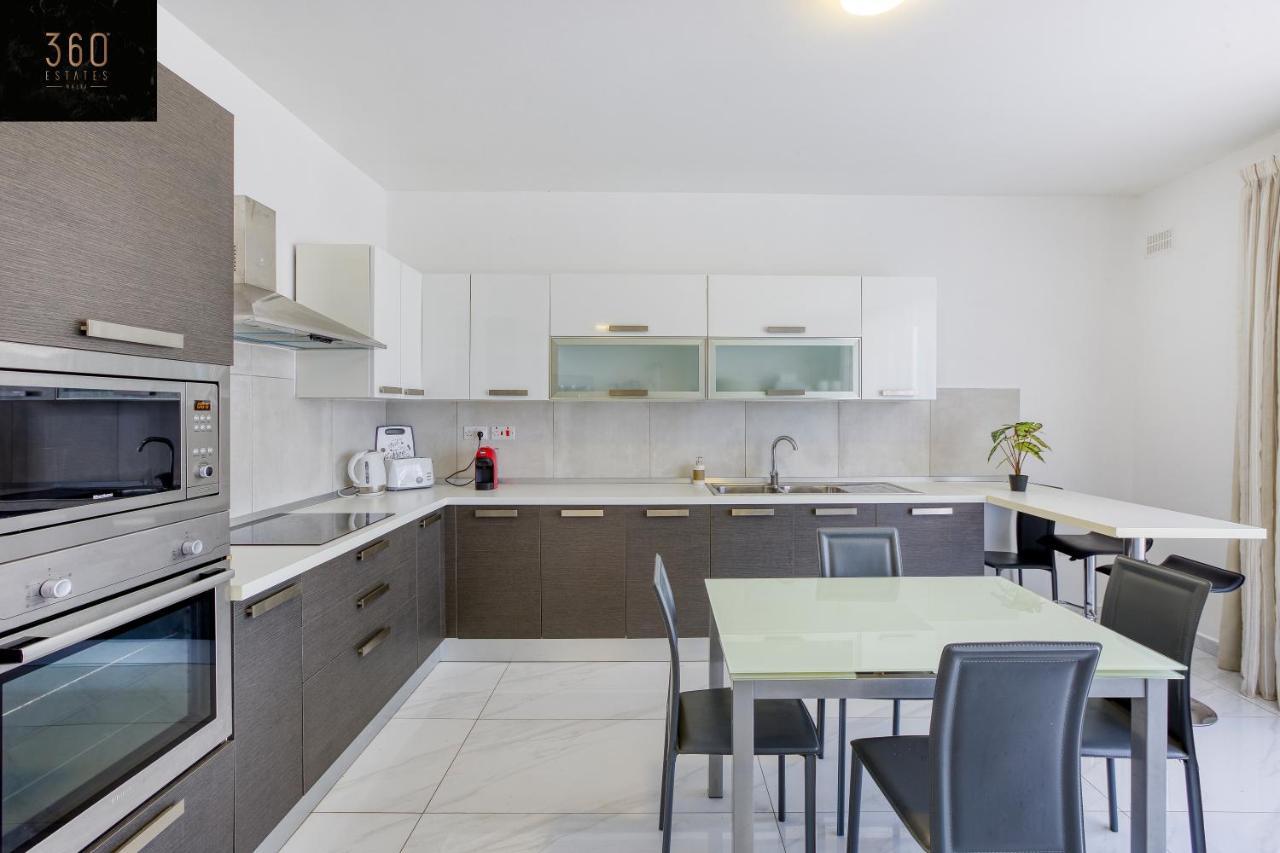 Lux Sea Front Penthouse With Breathtaking Views In St Pauls By 360 Estates Leilighet San Pawl il-Baħar Eksteriør bilde